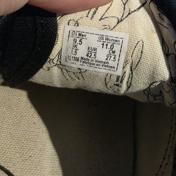 VANS Old Skool x Disney Mickey Mouse Club 2018 Size: men size 9.5 - Picture 9 of 9